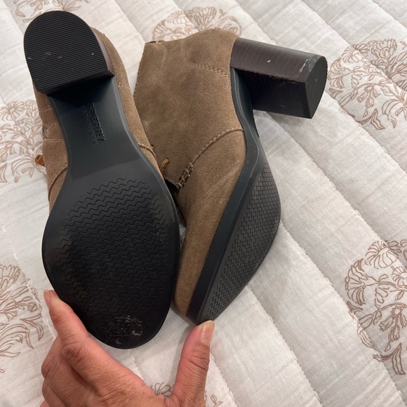 Sperry Shoes - Sherry booties